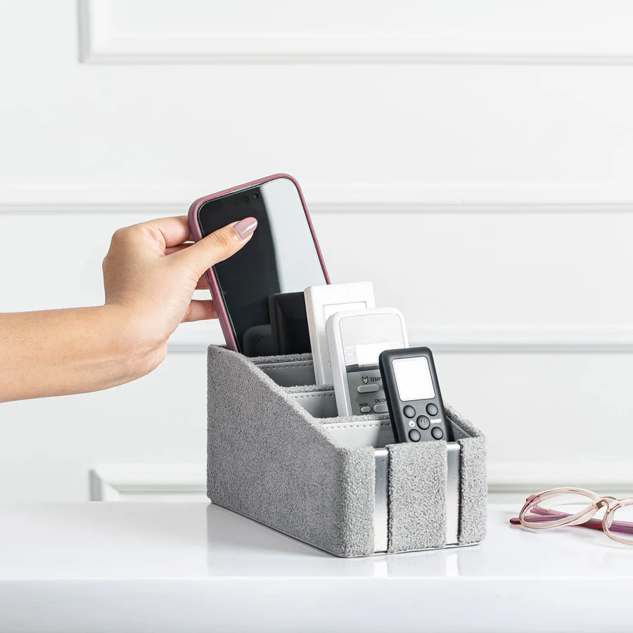 FRENCH BOUCLE METAL SILVER HANDCRAFTED REMOTE HOLDER