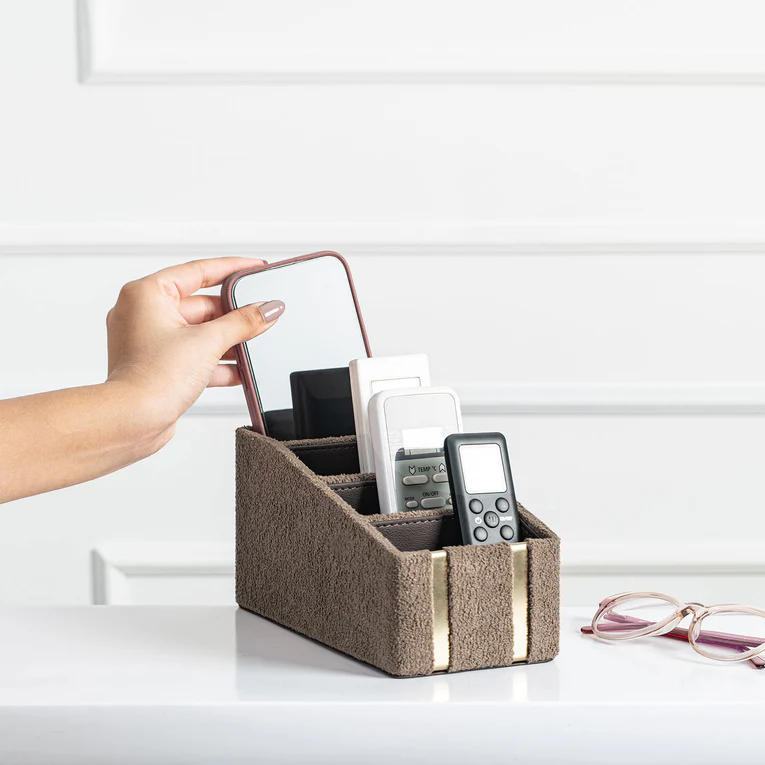 FRENCH BOUCLE METAL CHOCO HANDCRAFTED REMOTE HOLDER