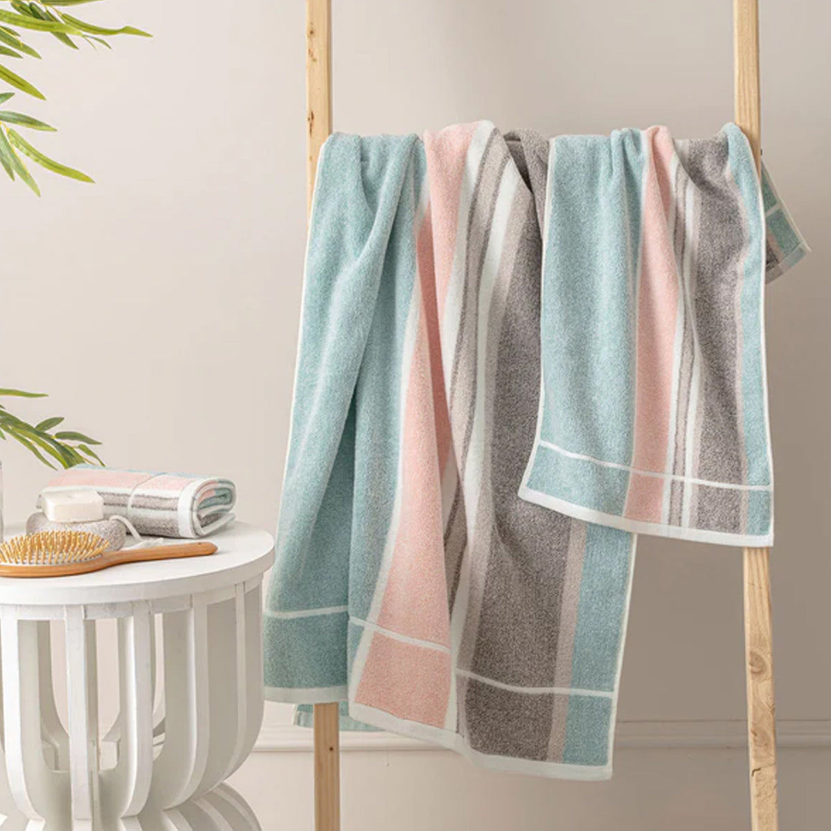 BAMBOO 05BLUE LIGHTWEIGHT LUXURY BATH TOWEL