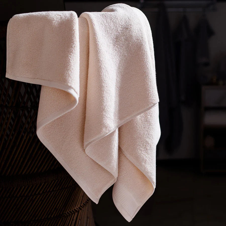RESORT BIRCH LUXURY LARGE BATH TOWEL