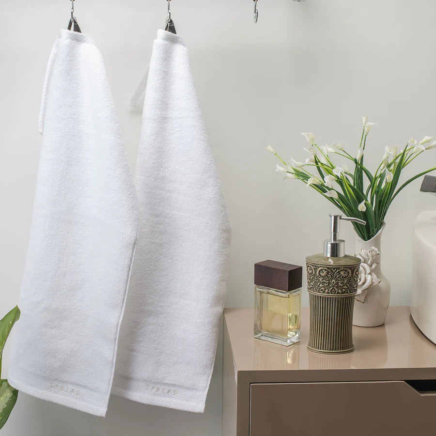 RESORT WHITE LUXURY 2PC SET HAND TOWEL