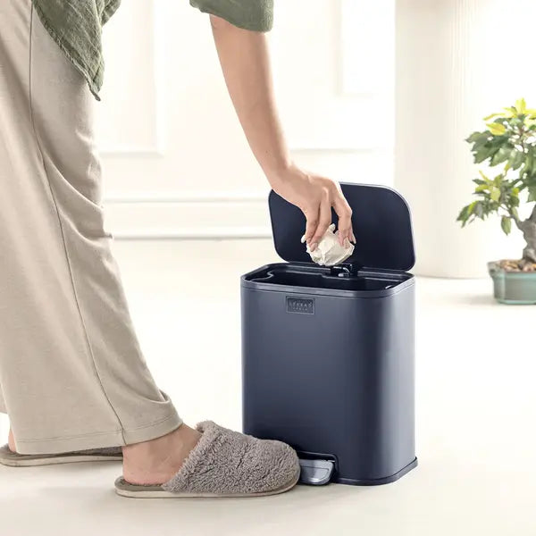 MATTE BLACK METAL BOX WASTEBIN 5LTR