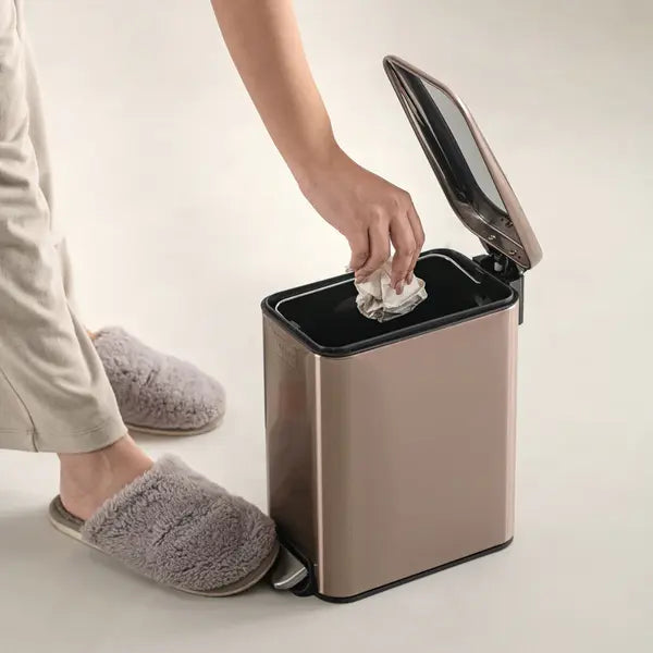 ROSE GOLDEN SOFT CLOSE WASTEBIN 5LTR