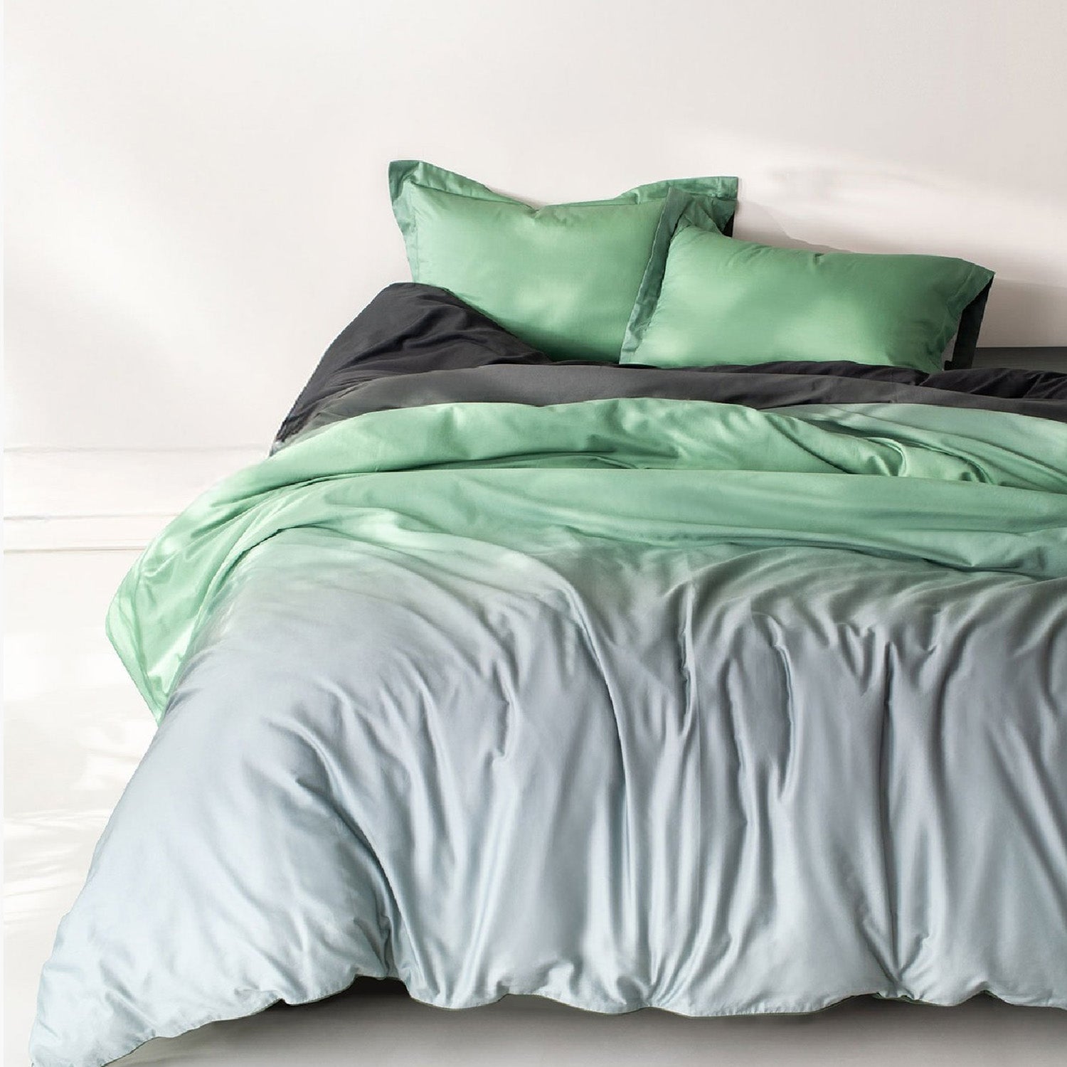 GLOBAL LIVING OMBRE GREEN MODERN DOUBLE BEDSHEET
