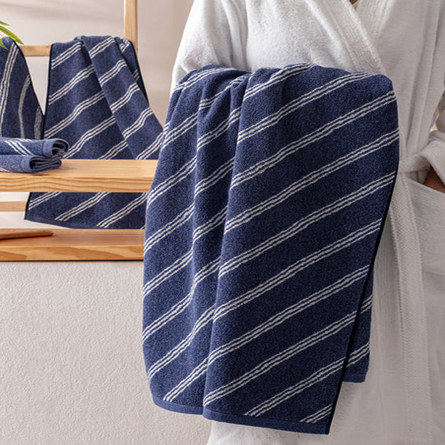 BAMBOO BLUE 100% LUXURY COTTON BATH TOWEL