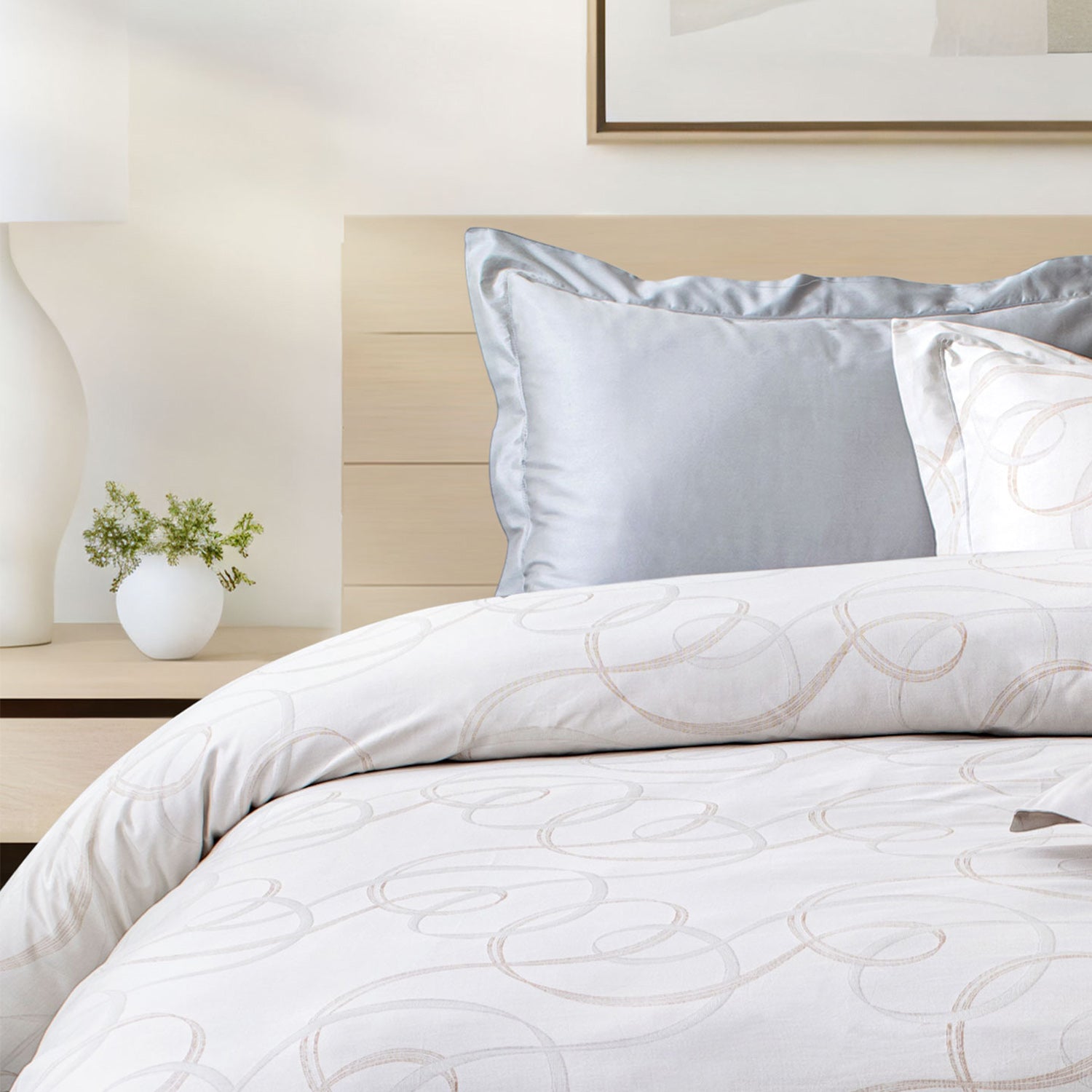 ITALIAN COUTURE LIGHT BEIGE MODERN DOUBLE BEDSHEET