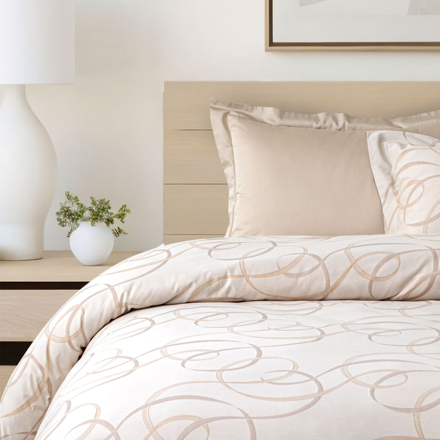 ITALIAN COUTURE BEIGE MODERN DOUBLE BEDSHEET