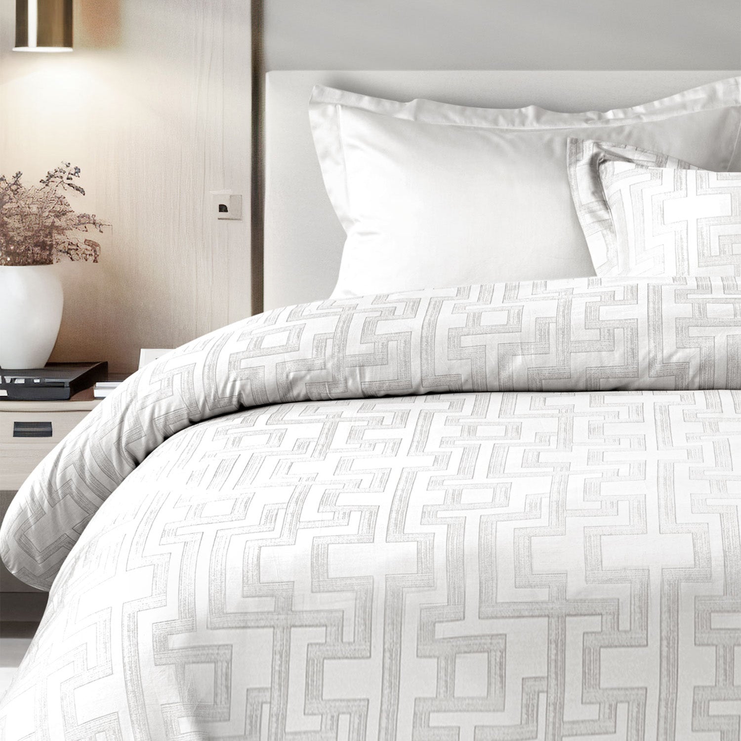 ITALIAN COUTURE SILVER MODERN DOUBLE BEDSHEET