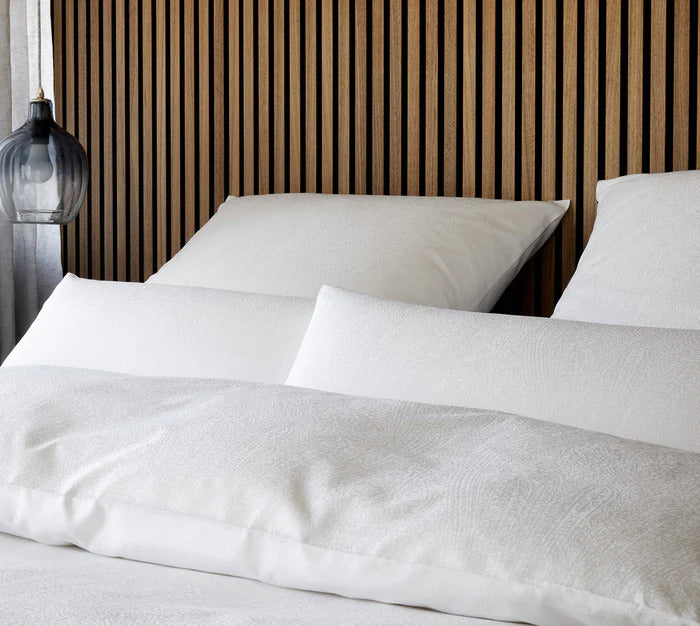 ELEGANTE WHITE DOUBLE BEDSHEET